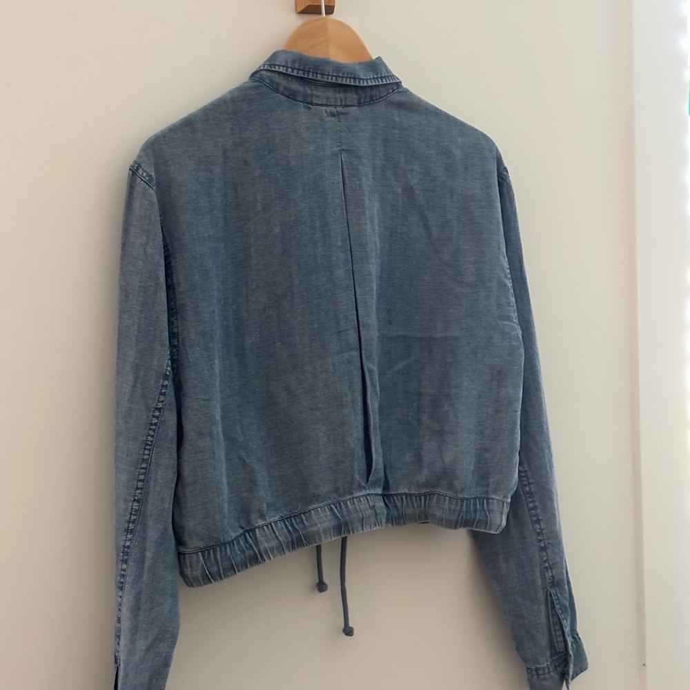 Splendid Breck Chambray Jacket with Drawstring - Picture 2 of 6